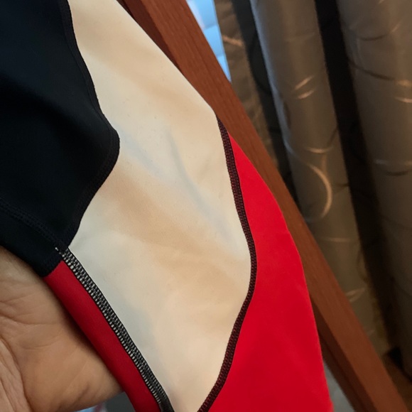 Gap Blackout technology 3/4 leggings - Picture 3 of 11